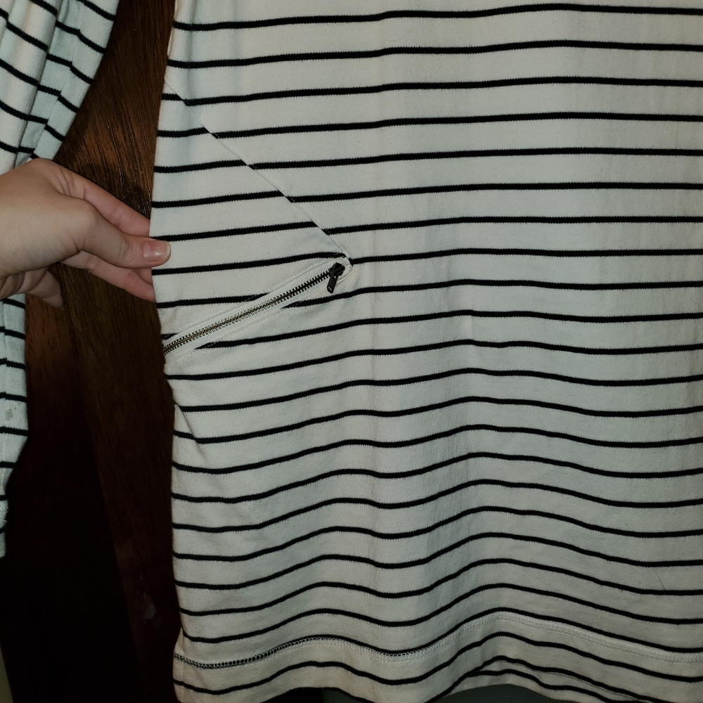 Target Sweatshirt - Picture 3 of 6